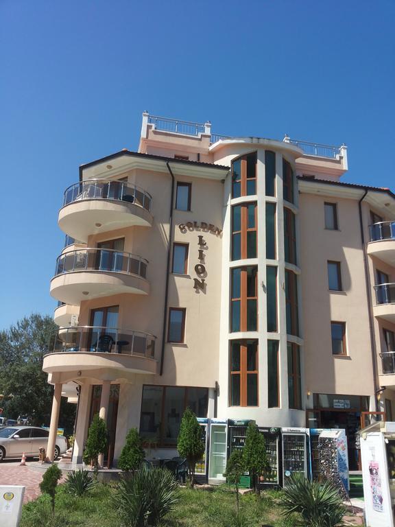 Family Hotel Golden Lion بريمورسكو المظهر الخارجي الصورة