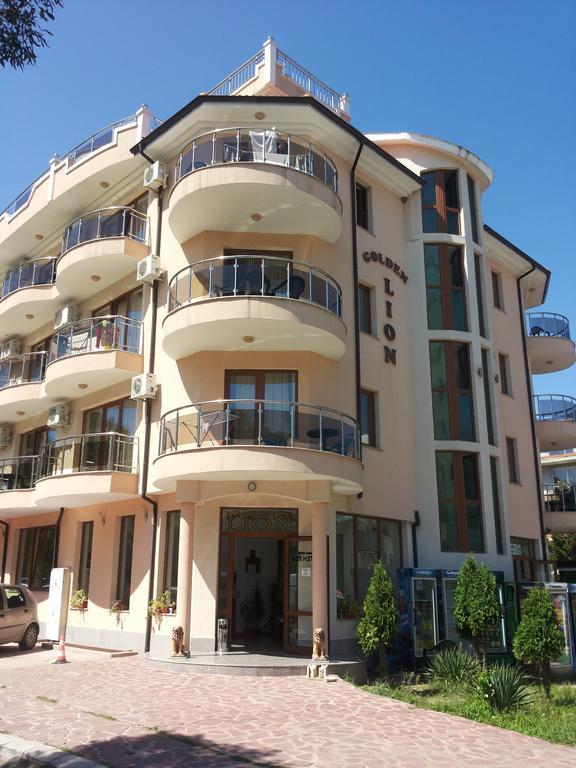 Family Hotel Golden Lion بريمورسكو المظهر الخارجي الصورة